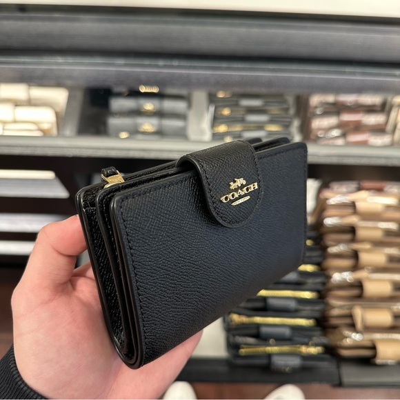 NWT Coach Medium Corner Zip Wallet Black / Gold - Picture 3 of 12